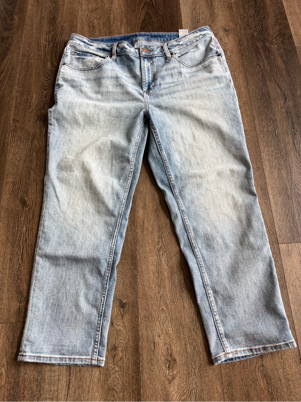 Chico’s Light Wash Boyfriend Ankle Women's Jeans Size 12 - Picture 2 of 9